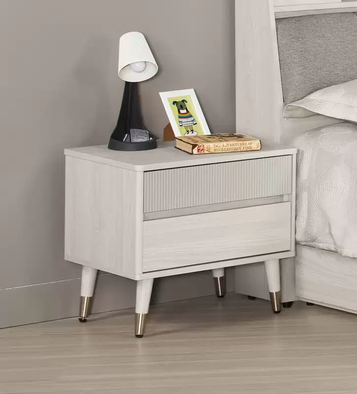 蘿克斯1.8尺床頭櫃