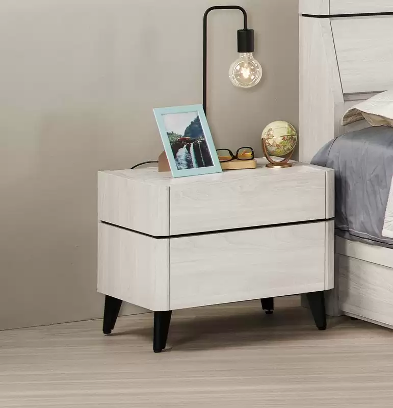 艾德嘉1.8尺床頭櫃