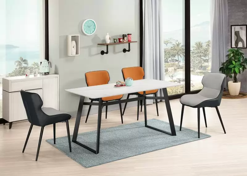 維爾基岩板4.6尺餐桌