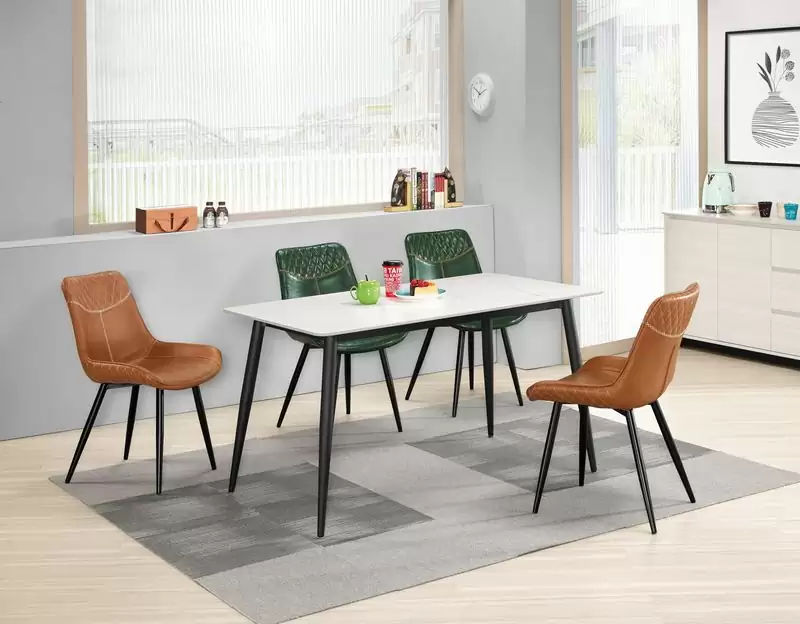 蘇珊4.6尺岩板餐桌