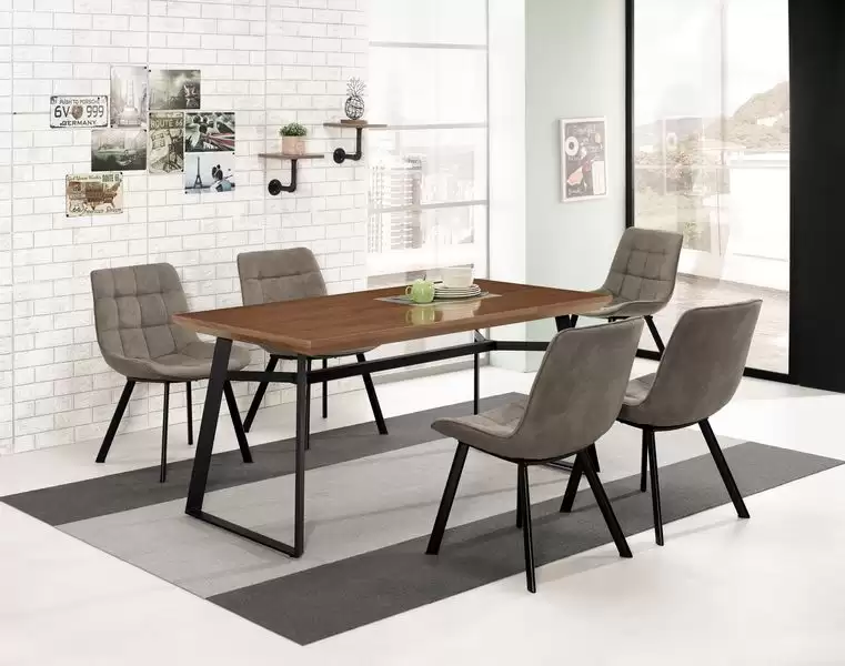 洛爾納5.3尺餐桌