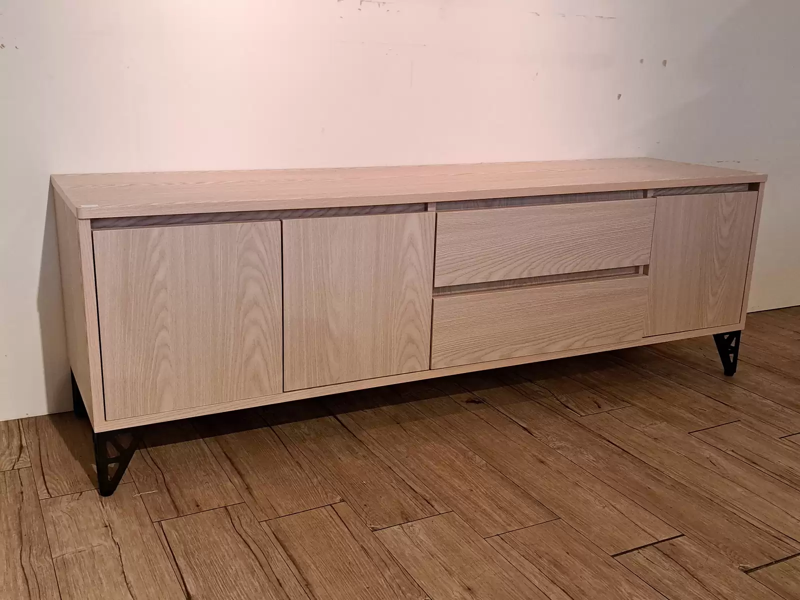 馬德里5尺電視櫃