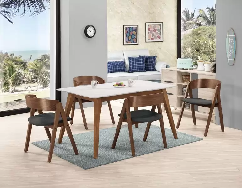 華爾斯岩板4.6尺餐桌