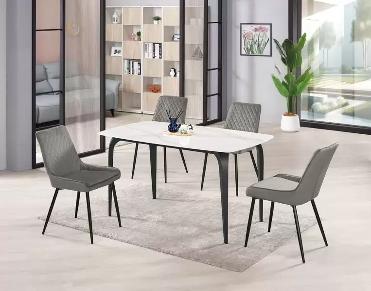 米蘭達4.7尺岩板餐桌