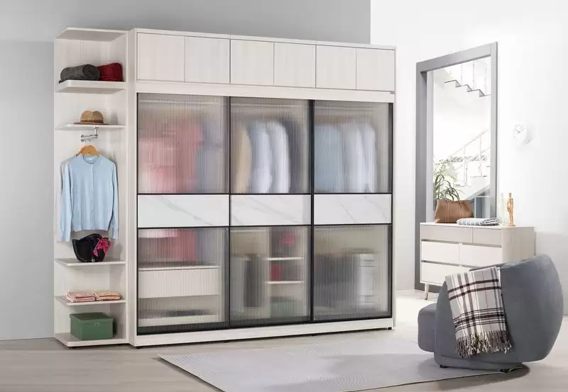 蘿克斯7.5尺鋁框拉門衣櫥