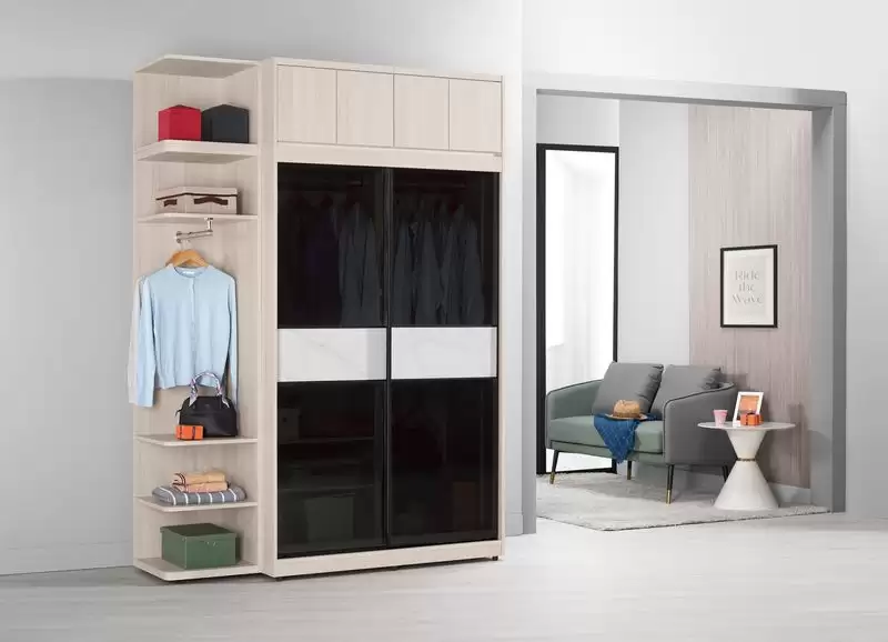 里斯特4尺鋁框拉門衣櫥(黑玻璃)