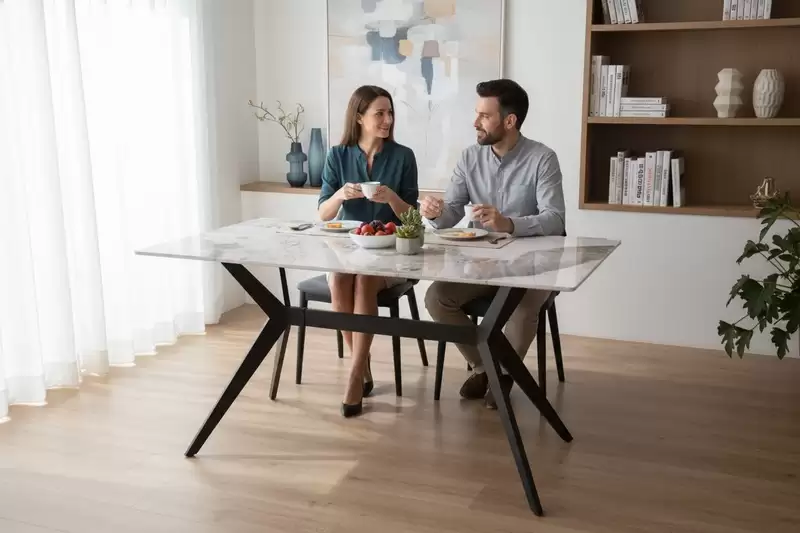 潘朵拉岩板餐桌